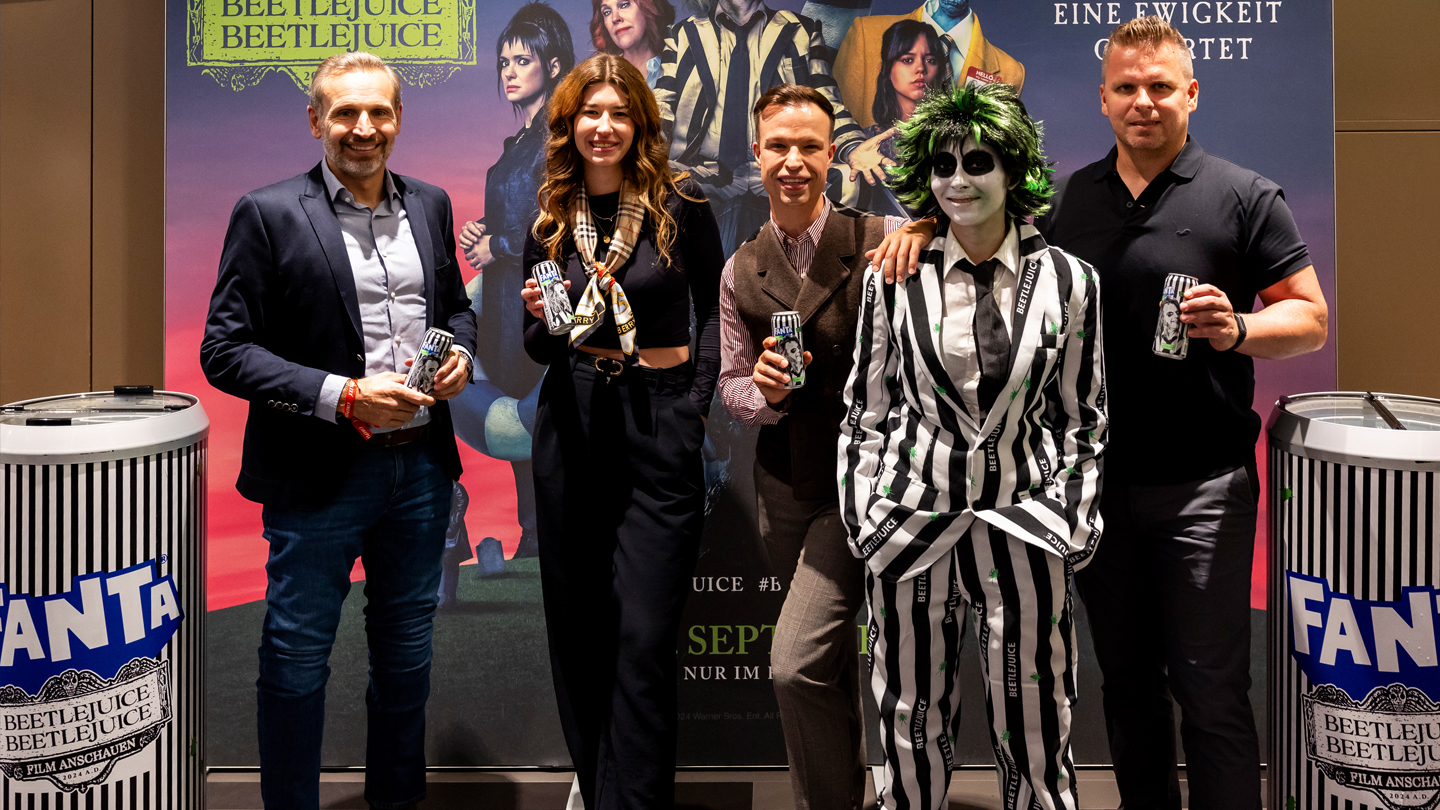 Gruppenfoto bei Beetlejuice Vorpremiere