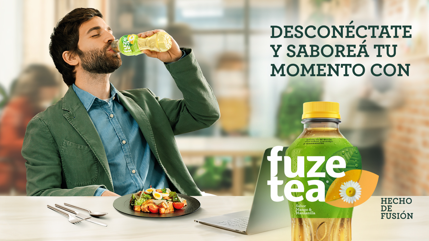 Envase de Fuze Tea con frutas y hierbas. Té de Frutas y Hierbas. Tu deliciosa fusión.