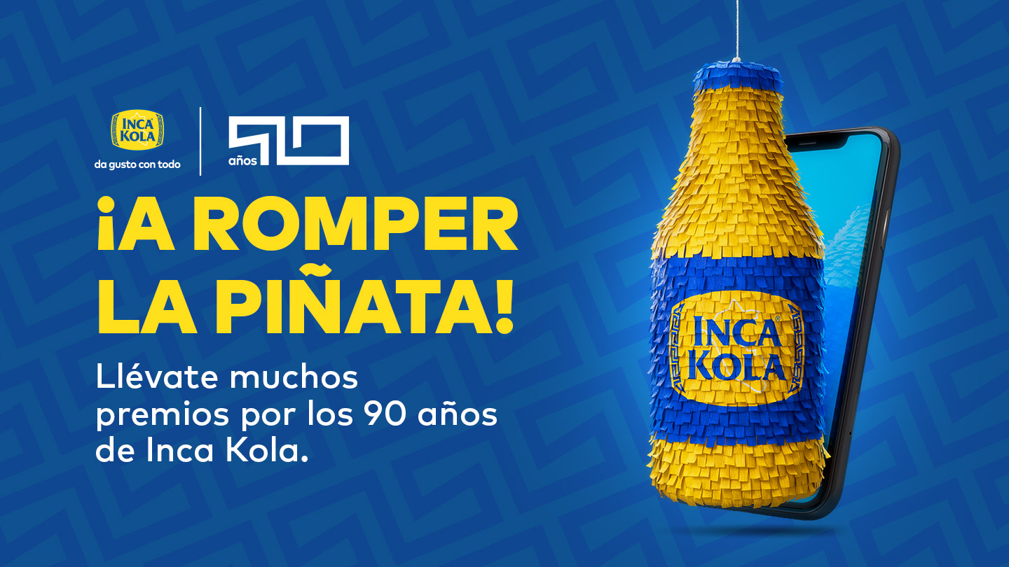 Piñata con forma de botella de Inca Kola sobre un celular junto a un texto que dice "¡A romper la piñata! Llévate muchos premios por los 90 años de Inca Kola." y el logo Inca Kola sobre un fondo azul.